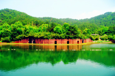安吉中南百草园团建活动